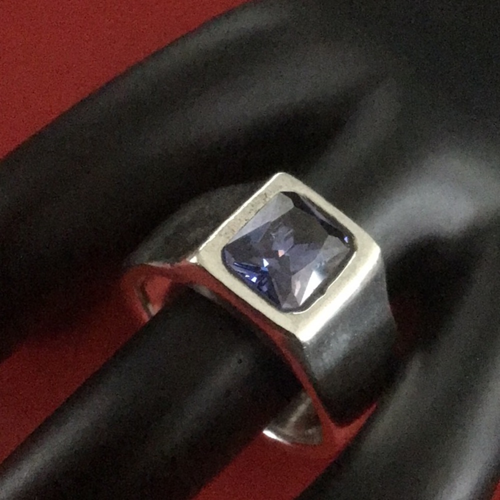 925 Sterling Silver Men's Ring with Blue Stone